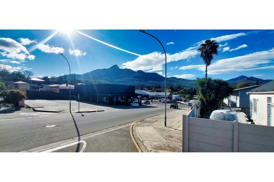 4 Bedroom Property for Sale in Bodorp Western Cape